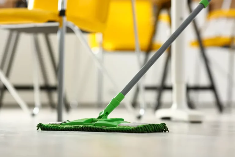Bodenreinigung durch Cleanify in Karlsfeld